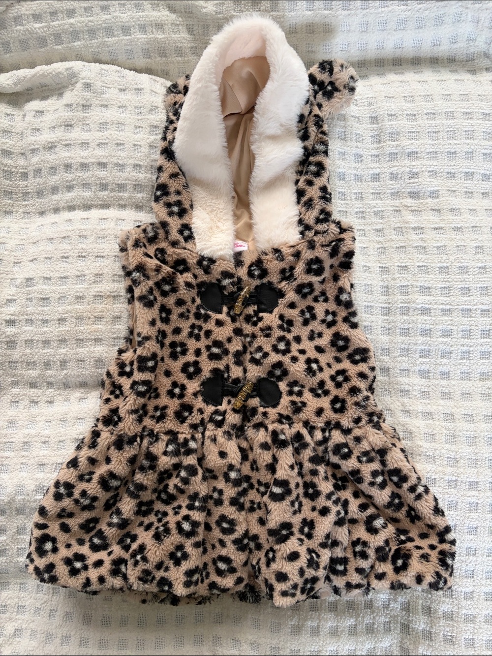 Faux Fur Leopard Hooded Vest in Beige and Black